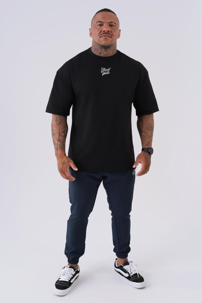 Camiseta Oversized Black White Signature Preto — foto 3